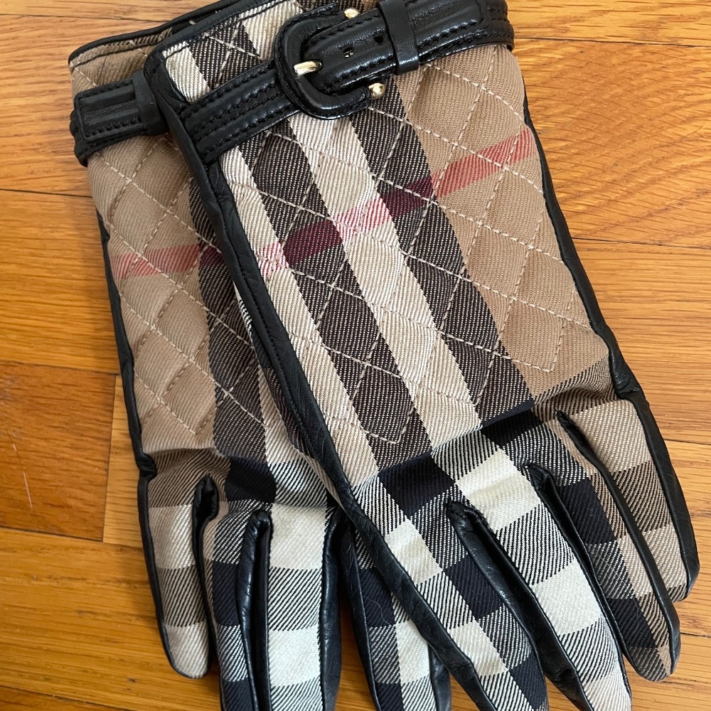 Burberry Plaid Check Tartan Gloves Women’s 8